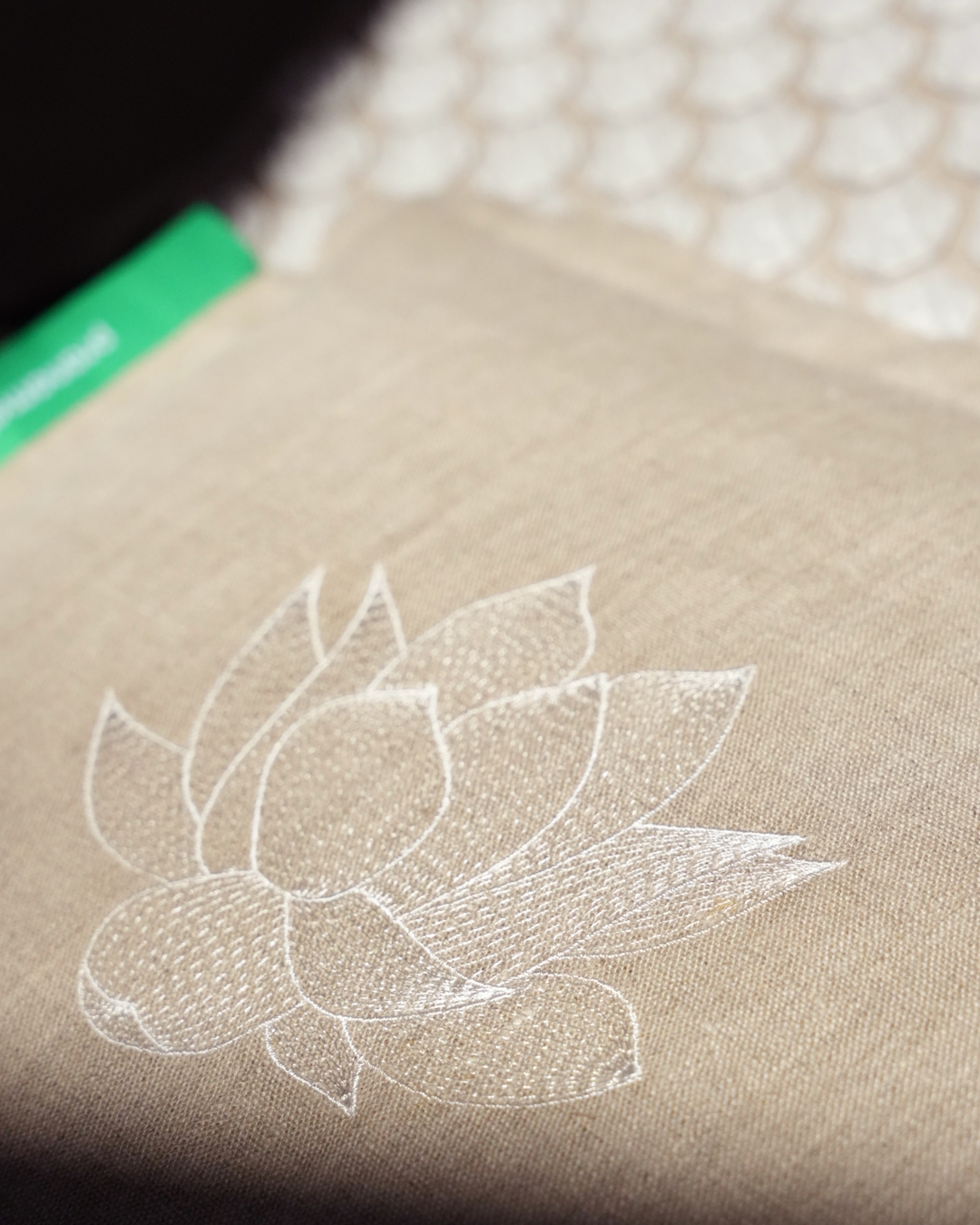 Pranamat + PranaPillow (Natural & Grey)