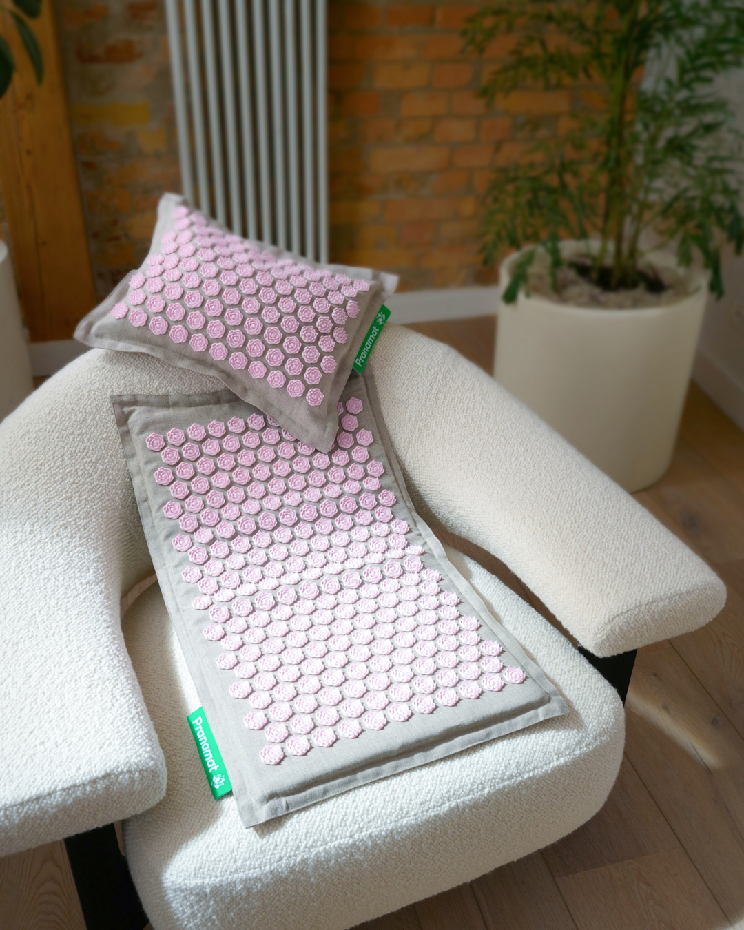 Pranamat + PranaPillow (Natural & Pink)